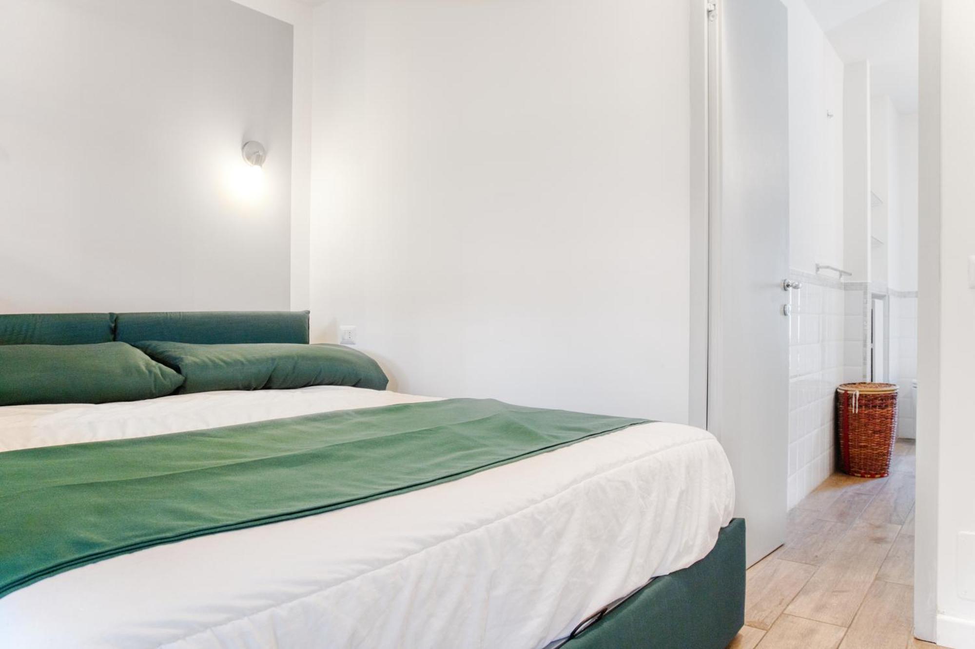 Apartment Sant'ambrogio Historic - In Front Of Cattolica Milan